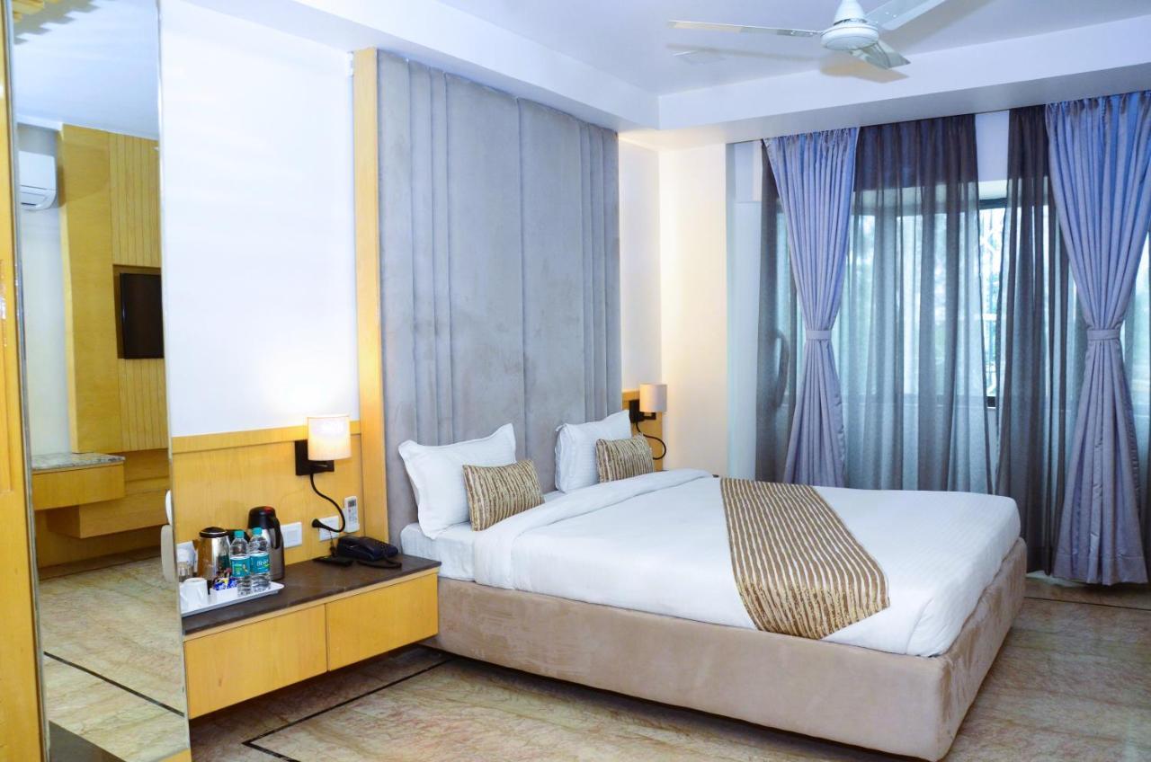 Hotel Crytsal Residency Ranchi Zewnętrze zdjęcie