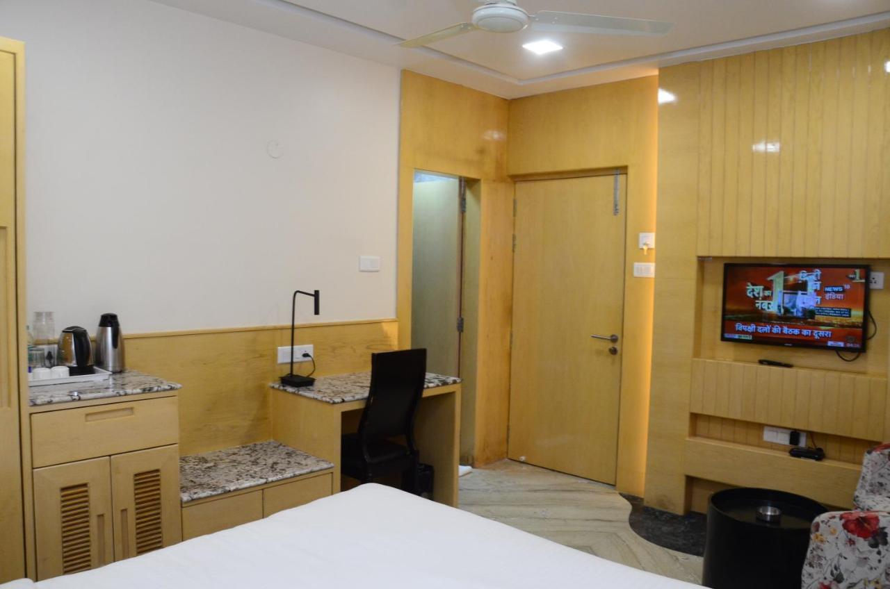 Hotel Crytsal Residency Ranchi Zewnętrze zdjęcie