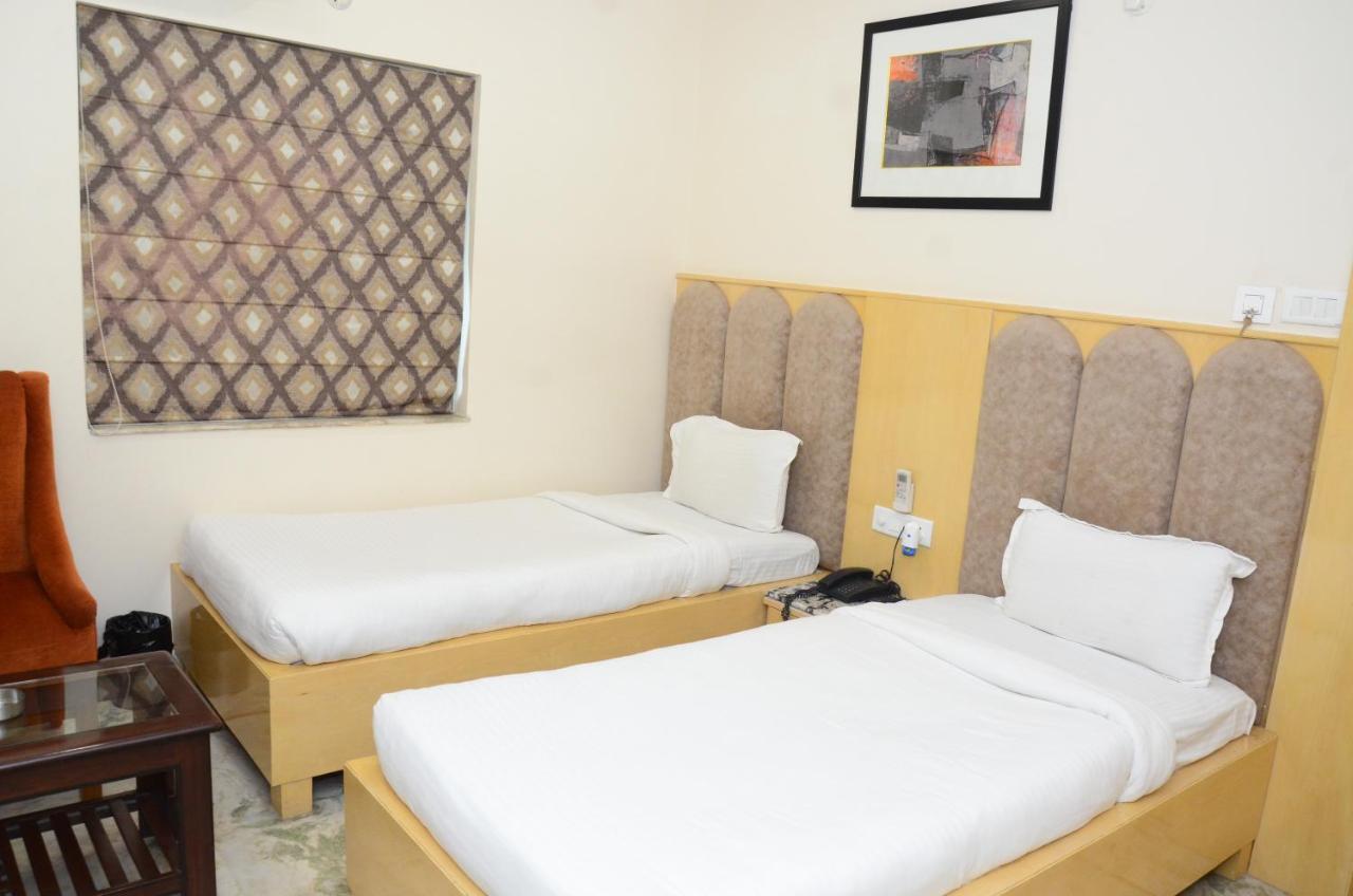 Hotel Crytsal Residency Ranchi Zewnętrze zdjęcie